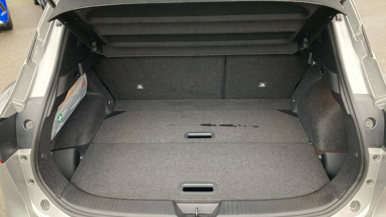 Nissan Qashqai 1.3 DiG-T MH N-Connecta 5dr Petrol Hatchback